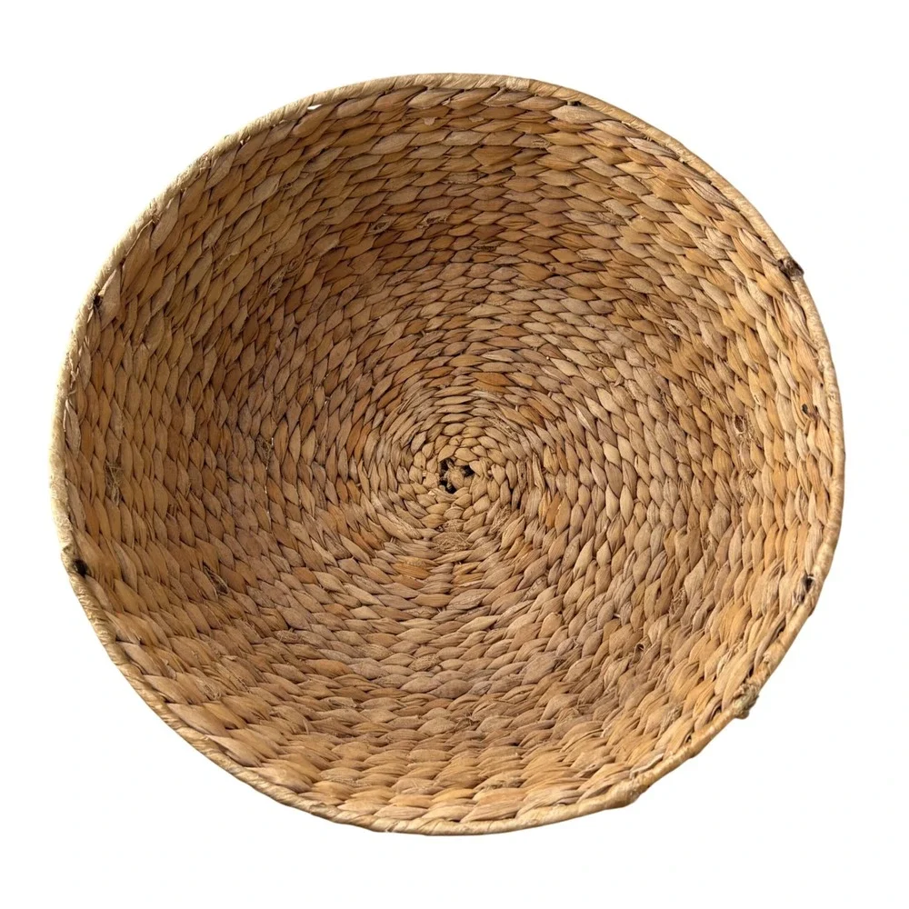 VTG Handwoven Woven Seagrass Pedestal Bowl Footed Fruit Basket Centerpiece Boho